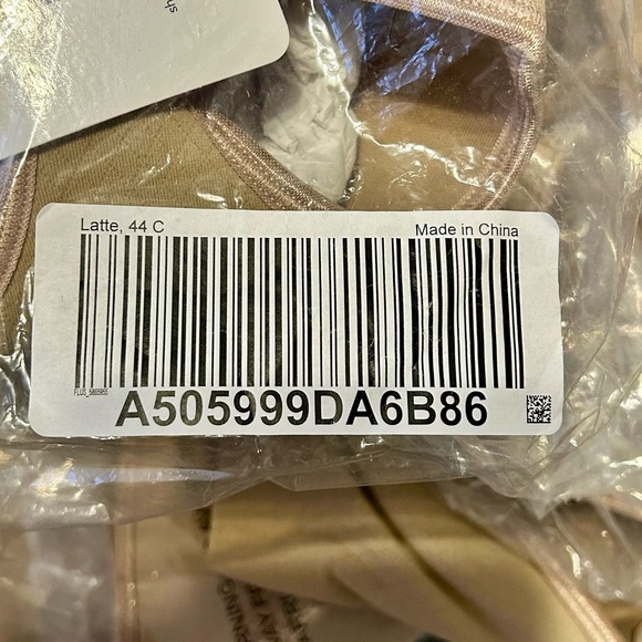 NWT Breezies Tan Underwire Comfort Strap T-Shirt Bra / 44C - Picture 8 of 9